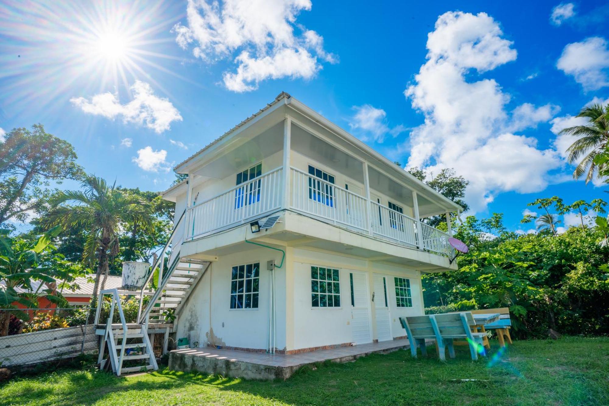 Posada Mango Tree South West Bay エクステリア 写真